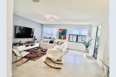 10300 NW 70th Ter #10300, Doral, FL 33178 - Photo 5