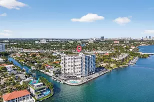 11930 N Bayshore Dr, North Miami, FL 33181 - Photo 59