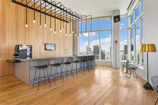 151 SE 1st St, Miami, FL 33131 - Photo 13