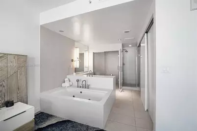 3101 Bayshore Dr #1704, Fort Lauderdale, FL 33304 - Photo 25