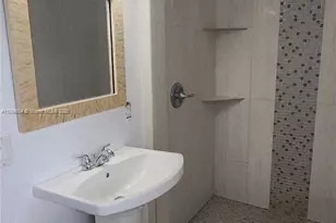 200 NW 9th St, Boca Raton, FL 33432 - Photo 33