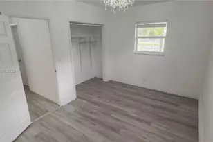 200 NW 9th St, Boca Raton, FL 33432 - Photo 35