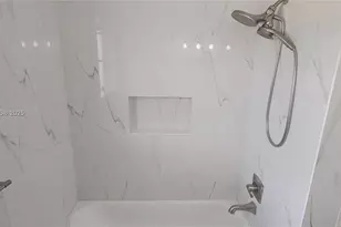 200 NW 9th St, Boca Raton, FL 33432 - Photo 17