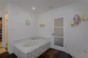 8500 SW 70th St, Miami, FL 33143 - Photo 39