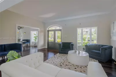 8500 SW 70th St, Miami, FL 33143 - Photo 11