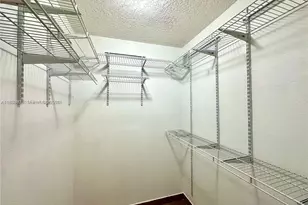 231 SW 116th Ave, Pembroke Pines, FL 33025 - Photo 31