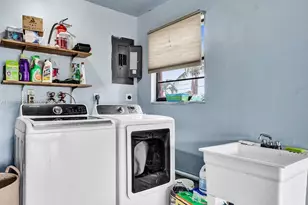 208 SW 2nd Ave, Hallandale Beach, FL 33009 - Photo 13
