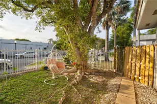 17365 SW 95th Ave, Palmetto Bay, FL 33157 - Photo 3