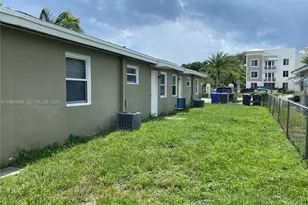 2215 Adams St, Hollywood, FL 33020 - Photo 3
