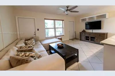1012 SE 15th St #3, Fort Lauderdale, FL 33316 - Photo 7