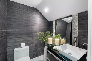 2752 SW 11th St, Miami, FL 33135 - Photo 17