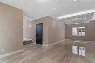 8415 NW 34th Dr, Doral, FL 33122 - Photo 13