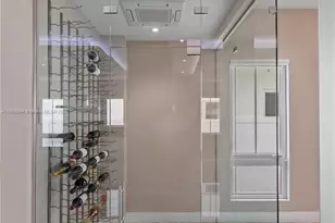 8415 NW 34th Dr, Doral, FL 33122 - Photo 15