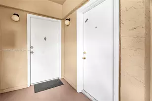 3945 SW 89th Ave, Miami, FL 33165 - Photo 3