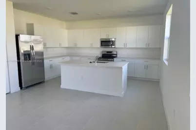 19855 SW 321st St, Homestead, FL 33030 - Photo 5