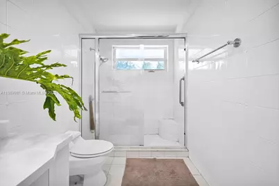 7761 SW 170th St, Palmetto Bay, FL 33157 - Photo 25