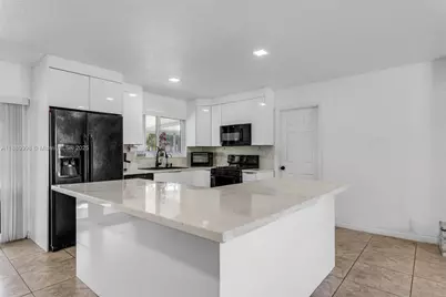 27645 SW 163rd Ave, Homestead, FL 33031 - Photo 9