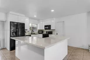 27645 SW 163rd Ave, Homestead, FL 33031 - Photo 9