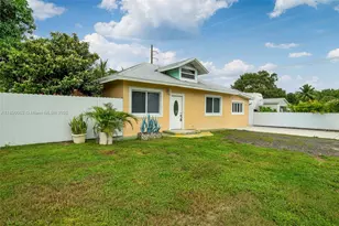 521 S Florida Mango Rd, West Palm Beach, FL 33406 - Photo 1