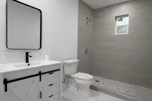 11820 SW 188th St, Miami, FL 33177 - Photo 7