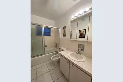 1050 Atlantic Shores Blvd #204, Hallandale Beach, FL 33009 - Photo 25