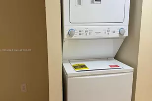 2377 W 66th Pl, Hialeah, FL 33016 - Photo 17