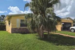 9430 NW 18th St, Pembroke Pines, FL 33024 - Photo 3