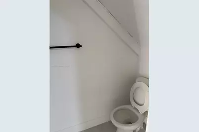 6625 W 4th Ave #204, Hialeah, FL 33012 - Photo 11