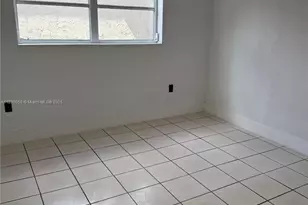 6625 W 4th Ave, Hialeah, FL 33012 - Photo 7