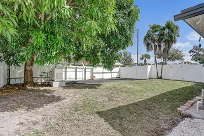 300 W Chaminade Dr, Hollywood, FL 33021 - Photo 63