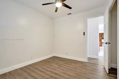 300 W Chaminade Dr, Hollywood, FL 33021 - Photo 39