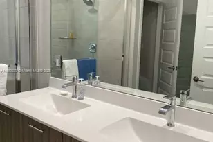 8363 NW 41st St, Doral, FL 33166 - Photo 13