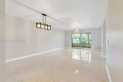 900 SW 125th Way #304R, Pembroke Pines, FL 33027 - Photo 3
