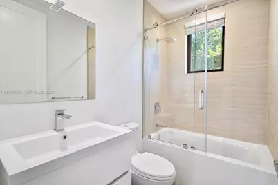 332 Balboa St, Hollywood, FL 33019 - Photo 21