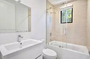 332 Balboa St, Hollywood, FL 33019 - Photo 21