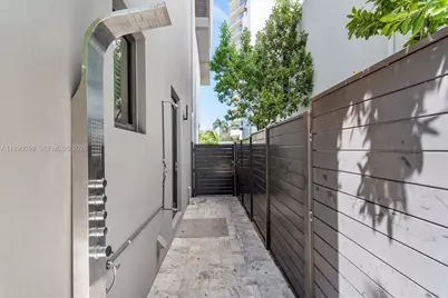 332 Balboa St, Hollywood, FL 33019 - Photo 33