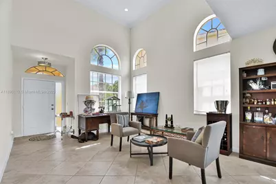 8713 NW 6th Ct, Coral Springs, FL 33071 - Photo 15