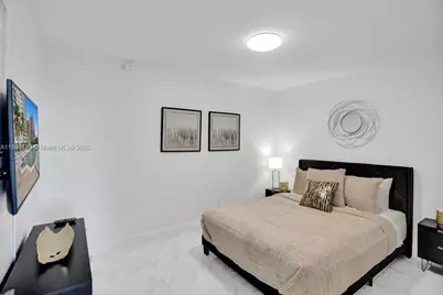 5161 Collins Ave #412, Miami Beach, FL 33140 - Photo 13