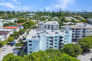 1990 Marseille Dr, Miami Beach, FL 33141 - Photo 15