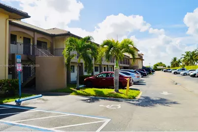 8851 NW 119th St #6117, Hialeah Gardens, FL 33018 - Photo 5