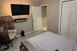 4361 NW 35th Ave, Lauderdale Lakes, FL 33309 - Photo 7