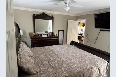 4361 NW 35th Ave, Lauderdale Lakes, FL 33309 - Photo 13