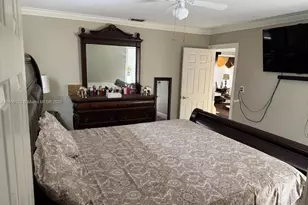 4361 NW 35th Ave, Lauderdale Lakes, FL 33309 - Photo 13