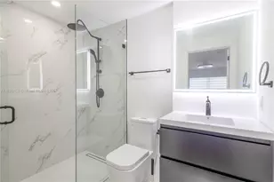 1852 NW 85th St, Miami, FL 33147 - Photo 15