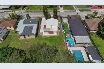 1852 NW 85th St, Miami, FL 33147 - Photo 23