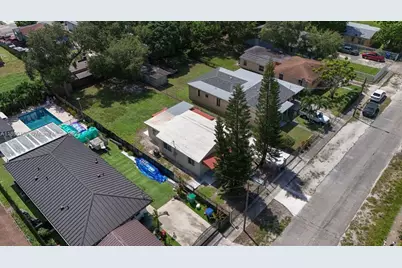 1852 NW 85th St, Miami, FL 33147 - Photo 25