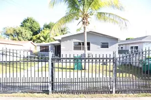 1178 NE 111th St, Miami, FL 33161 - Photo 1