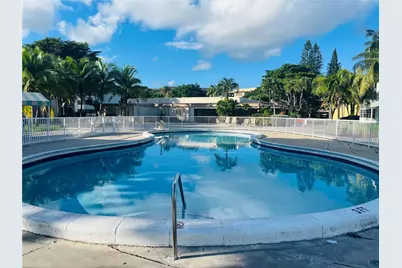 19001 NE 14th Ave #107, Miami, FL 33179 - Photo 15