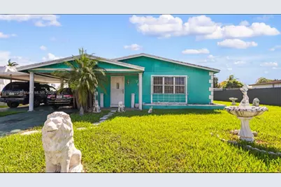 715 NW 9th Ave, Florida City, FL 33034 - Photo 1