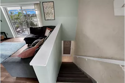 2737 S Oakland Forest Dr #204, Oakland Park, FL 33309 - Photo 5